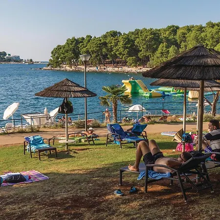 Beautiful Home In Tar * Porec
